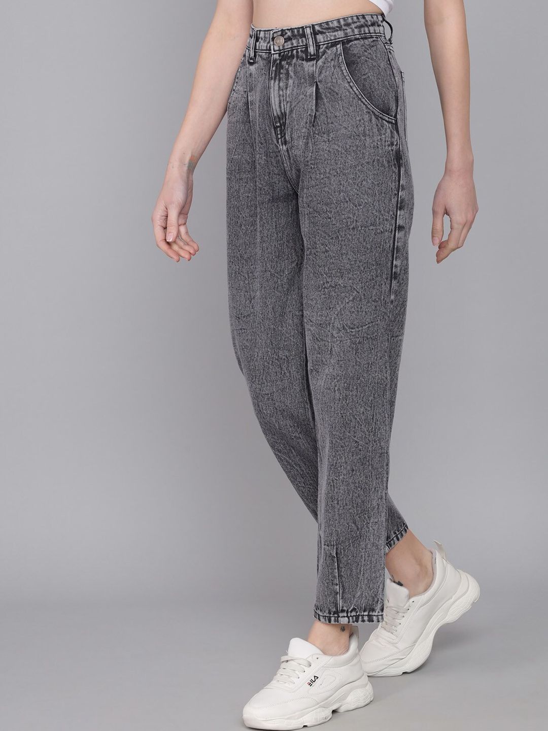 Kotty Women Straight Fit High-Rise Heavy Fade Stretchable Jeans