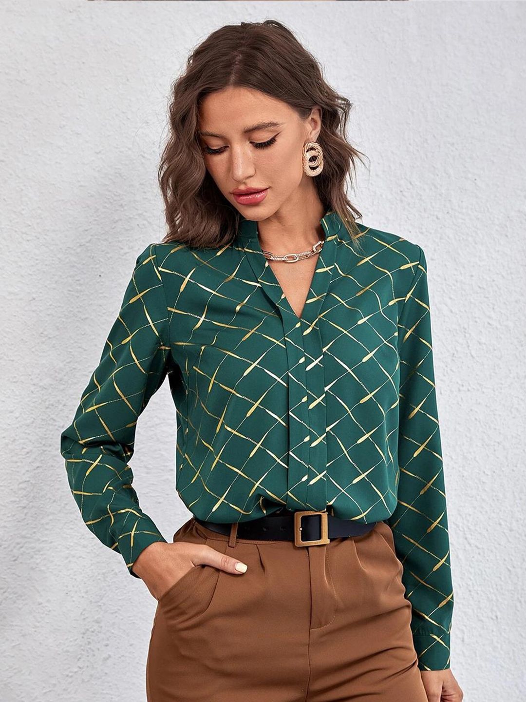 Kotty Green Geometric Printed Satin Shirt Style Top