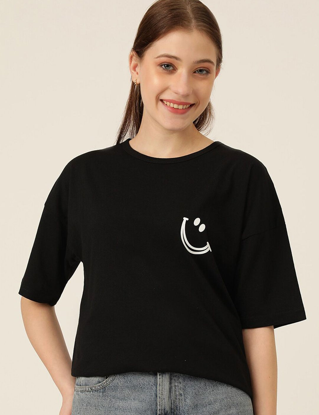 Kotty Round Neck Drop-Shoulder Sleeves Oversized T-shirt