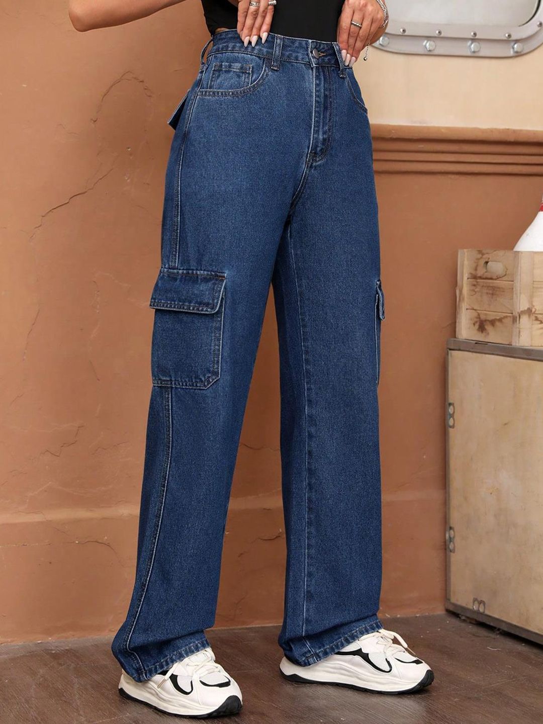 Kotty Women Blue Jean Straight Fit High-Rise Light Fade Stretchable Jeans