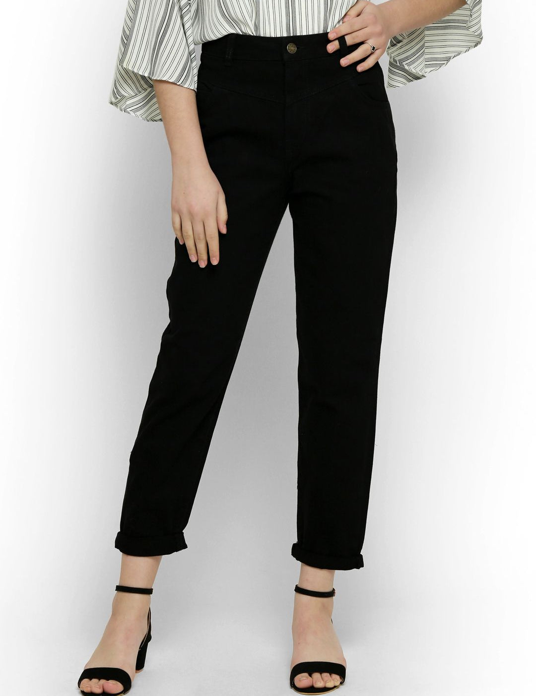 Kotty Women Black Relaxed Fit High-Rise Clean Look Stretchable Jeans