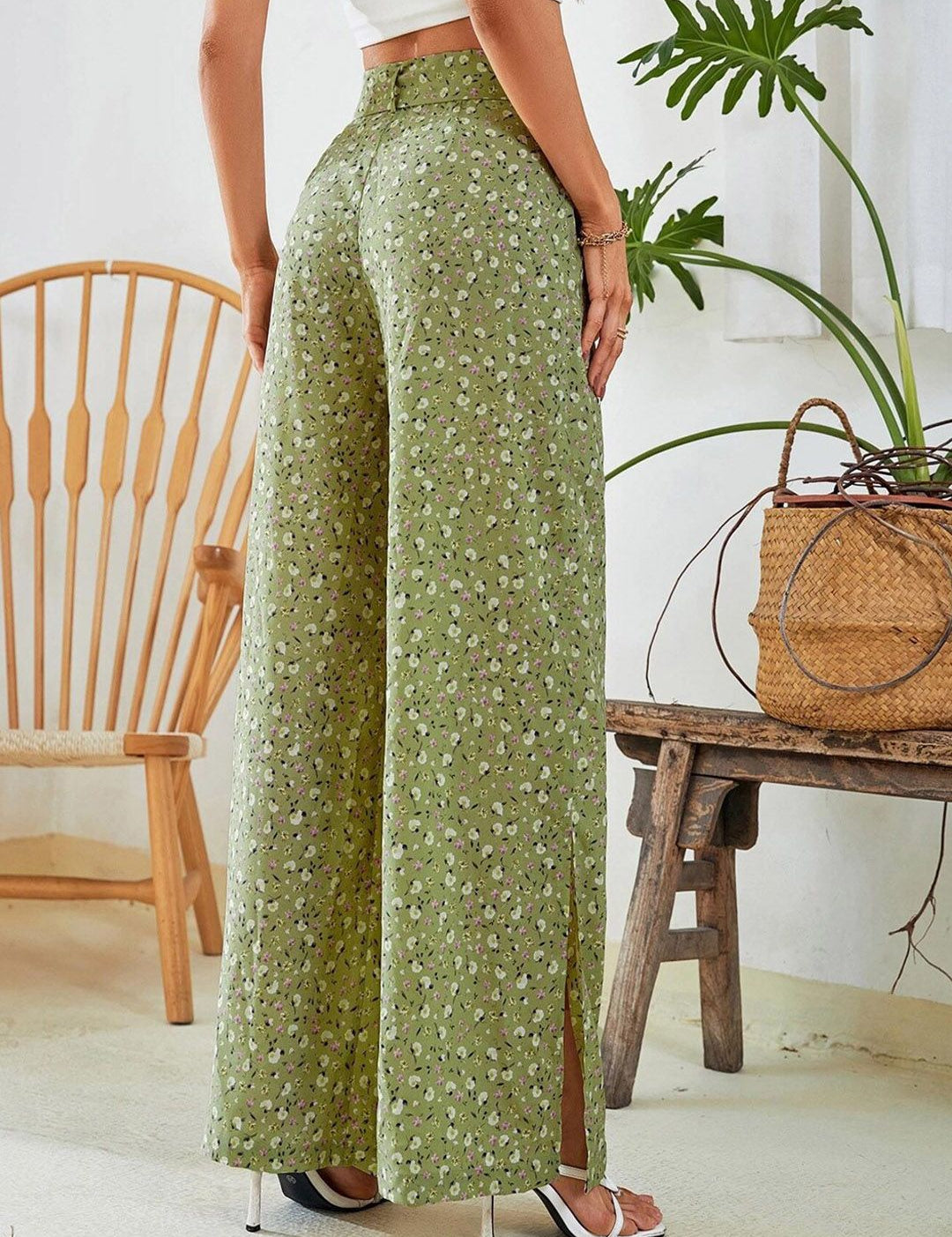 Kotty Women Green Printed Relaxed Flared High-Rise Easy Wash Pleated Trousers