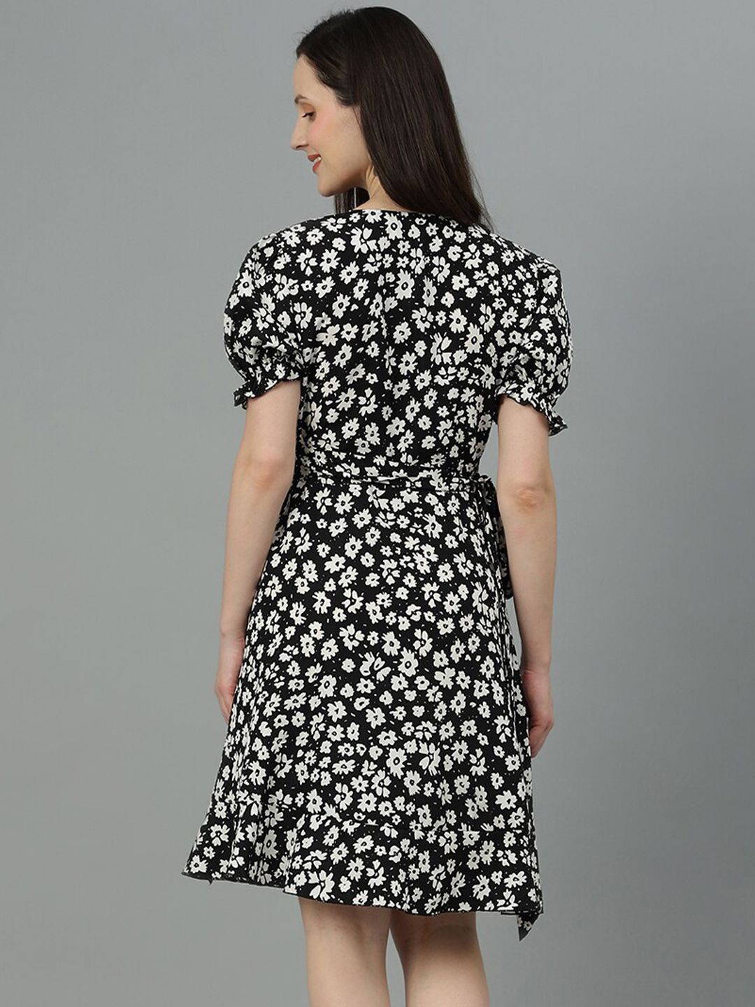 Kotty Black & White Floral Printed Puff Sleeves Crepe Wrap Dress