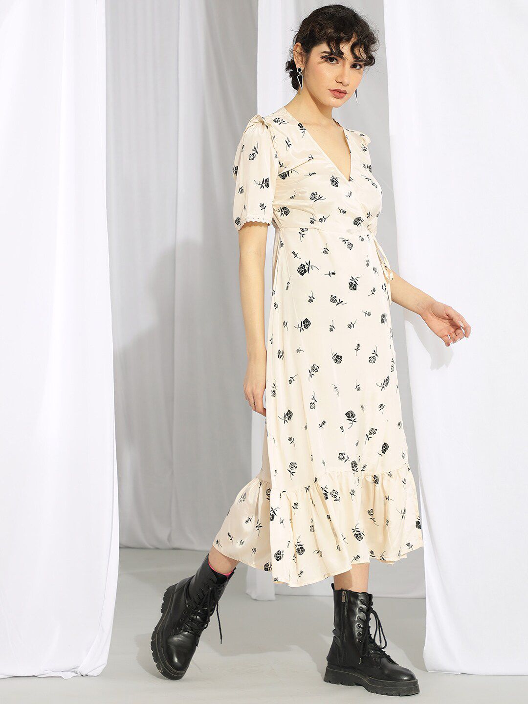 Kotty Cream & Black Floral Printed Wrap Midi Dress
