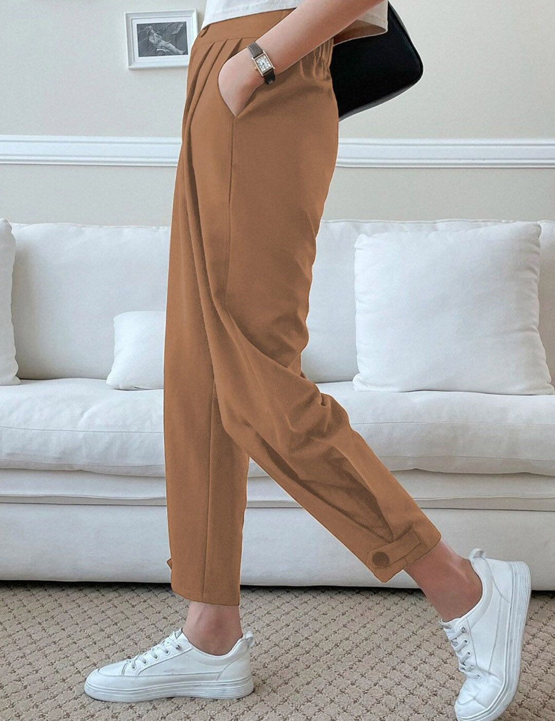 Kotty Women Brown Relaxed Straight Fit High-Rise Easy Wash Pleated Trousers