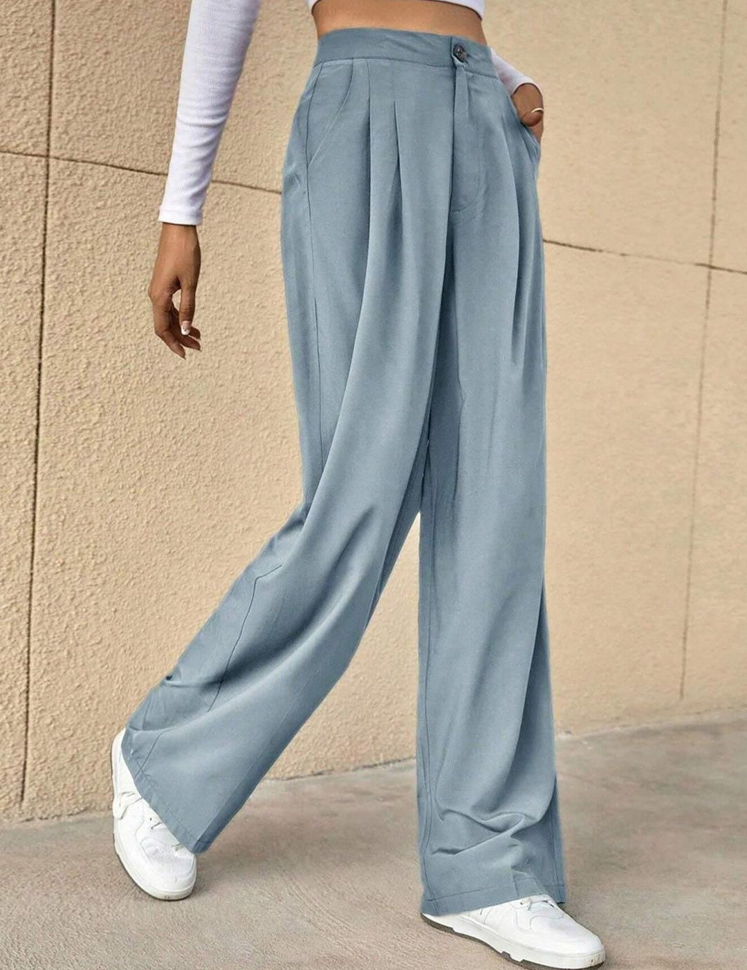 Kotty Women Blue Relaxed Straight Leg Straight Fit High-Rise Easy Wash Pleated Trousers