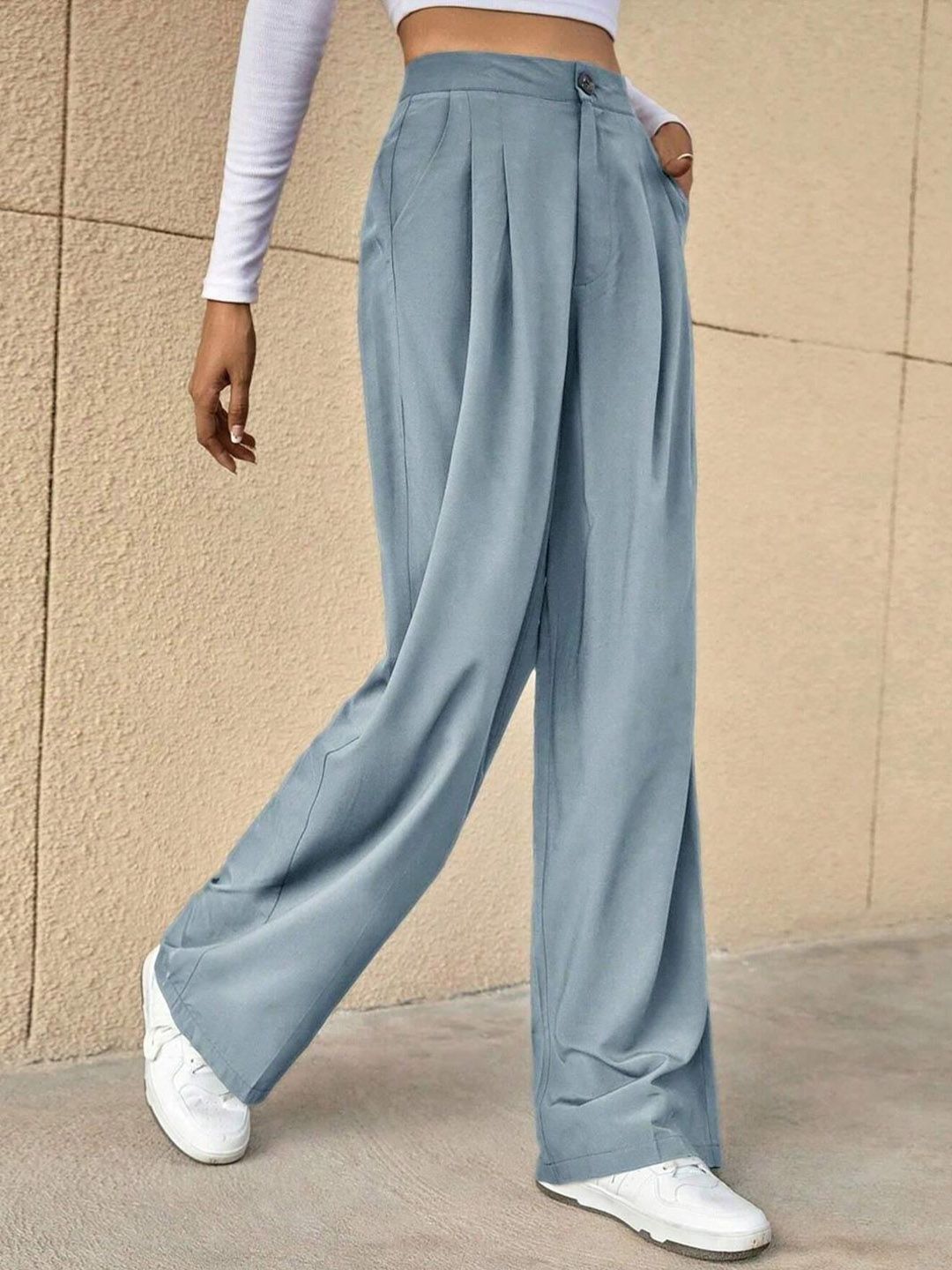 Kotty Women Blue Relaxed Straight Leg Straight Fit High-Rise Easy Wash Pleated Trousers