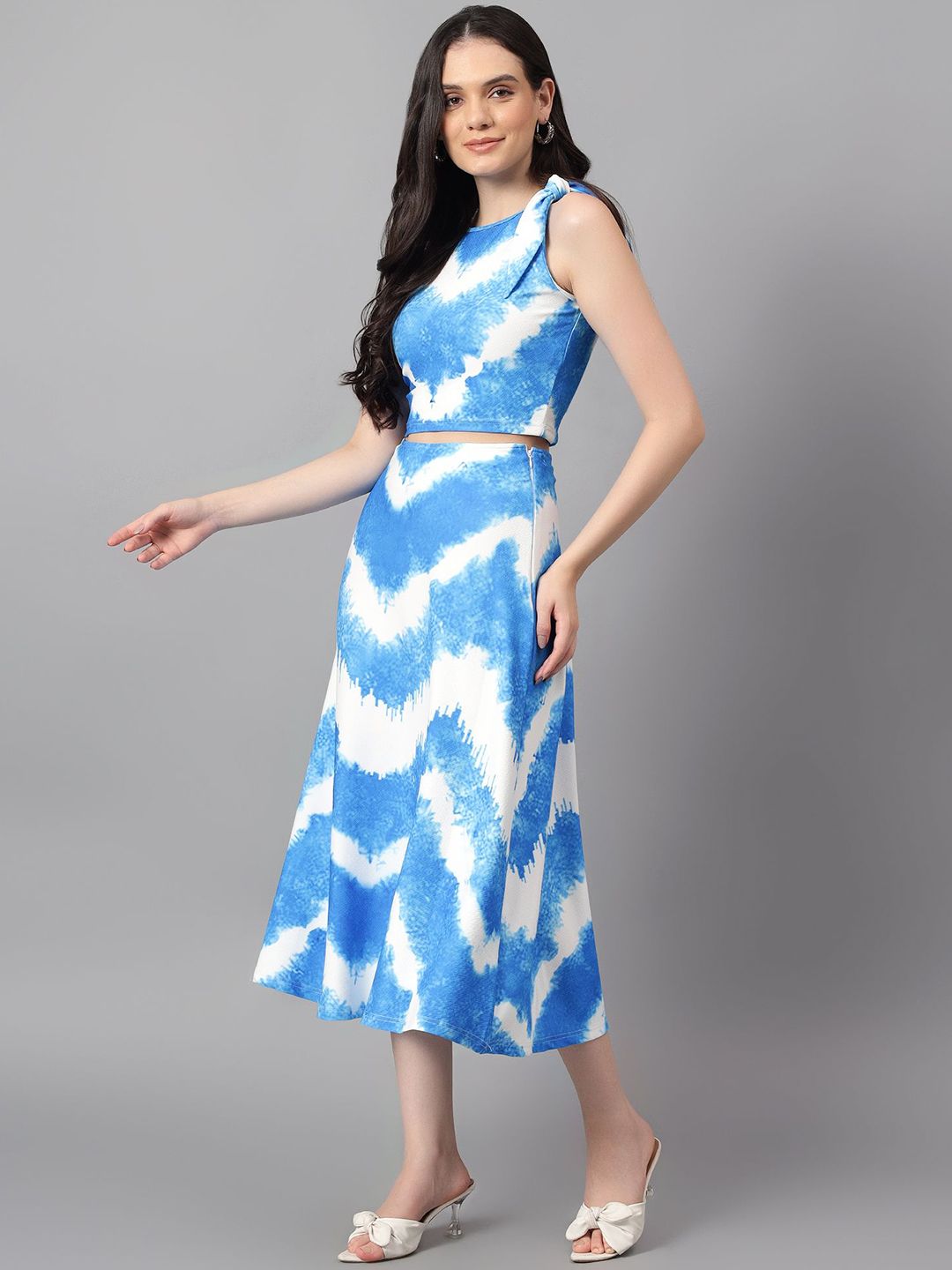 Kotty White & Blue Printed Crop Top & Skirt