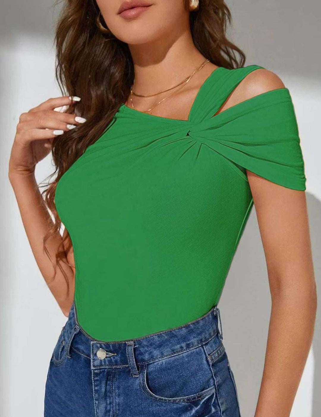 Kotty Women Round Neck Cold-Shoulder Fitted Top