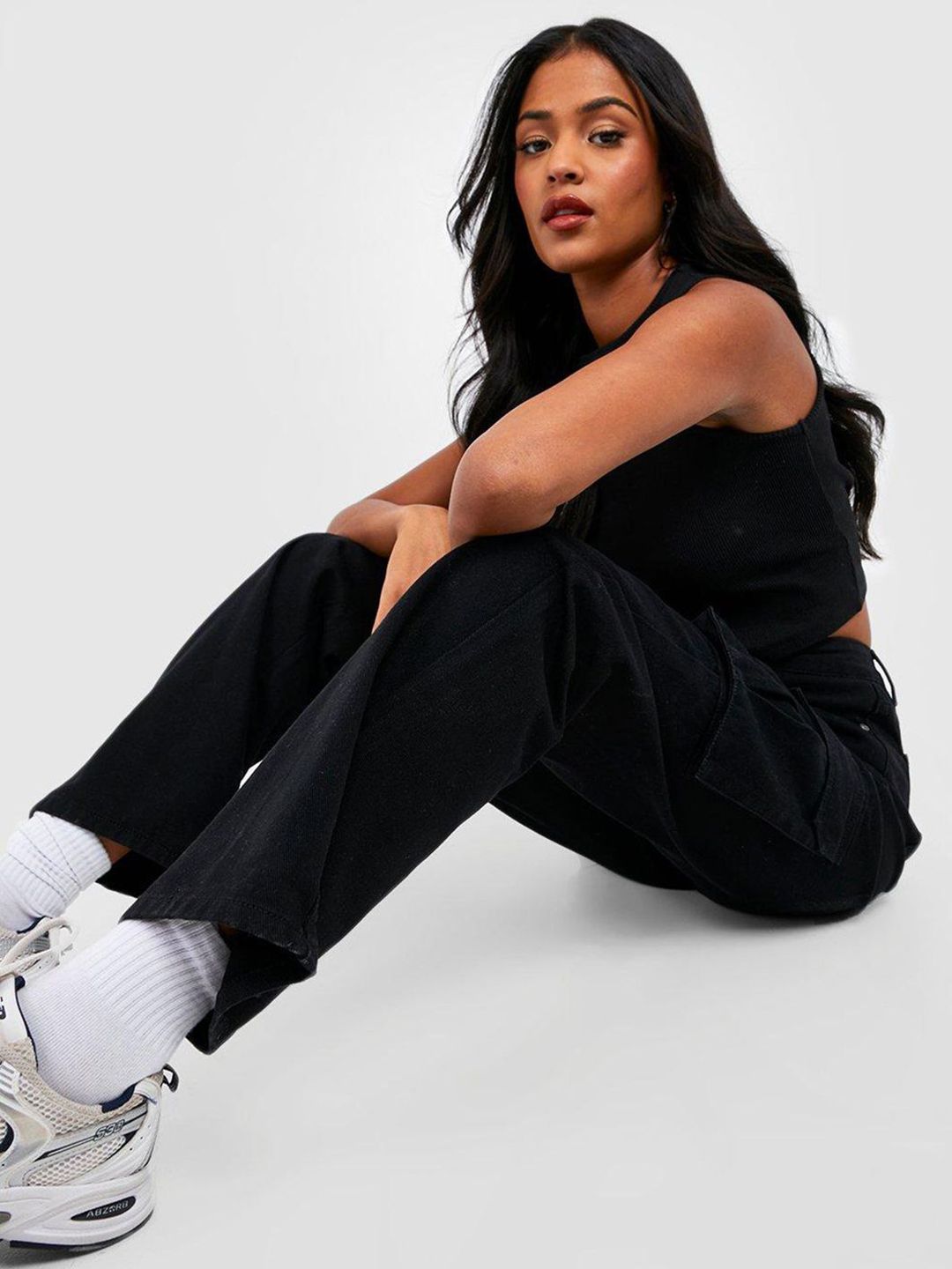 Kotty Women Straight Fit High-Rise Stretchable Jeans