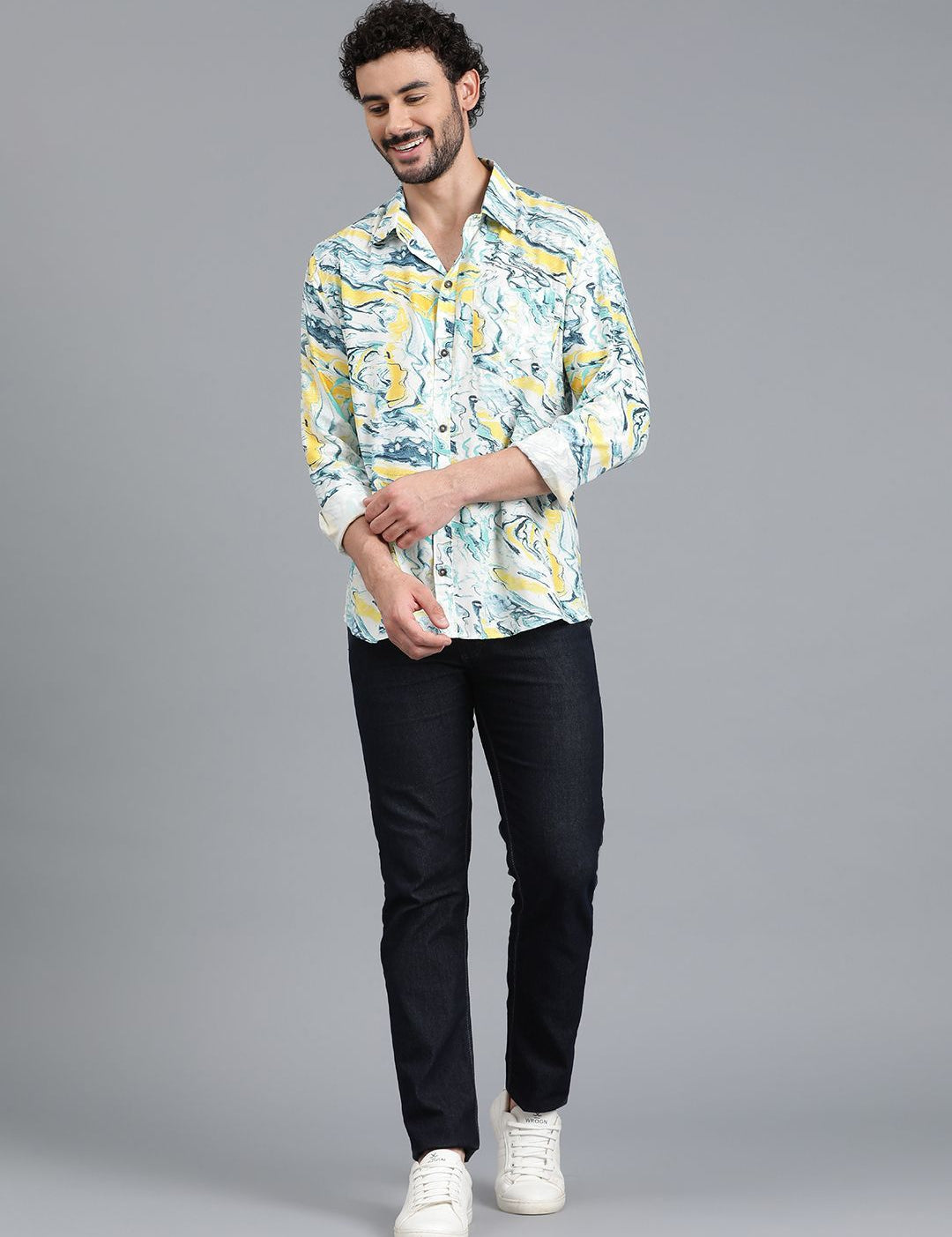 Kotty Men Spread Collar Abstract Printed Cotton Casual Shirt