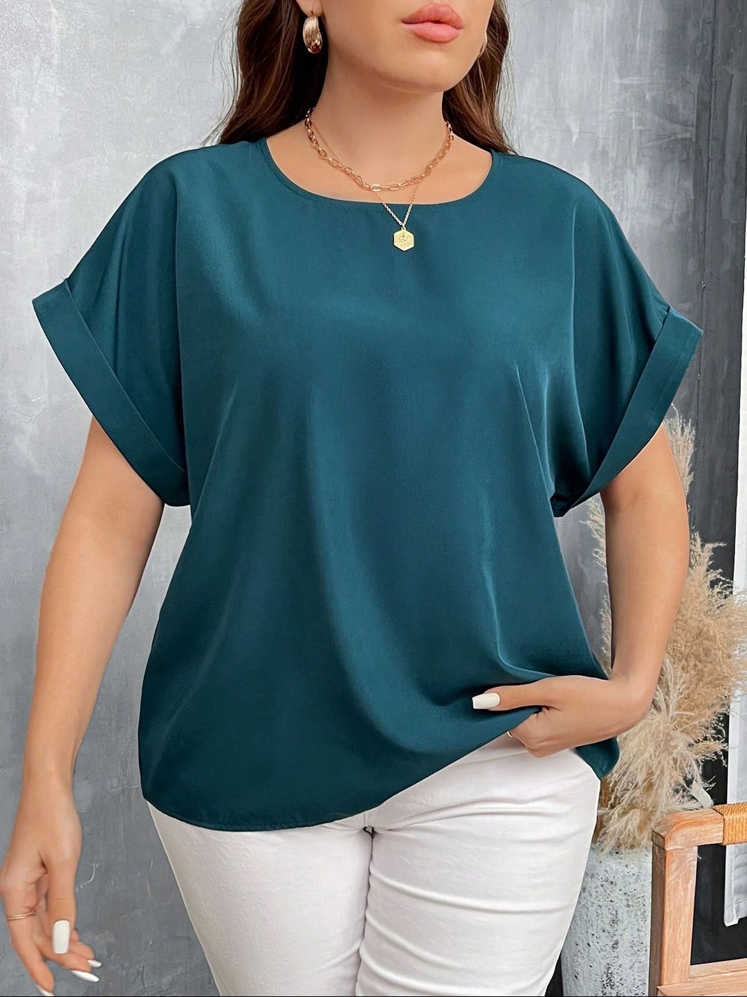 KOTTY  Women Solid Extended Sleeves Top