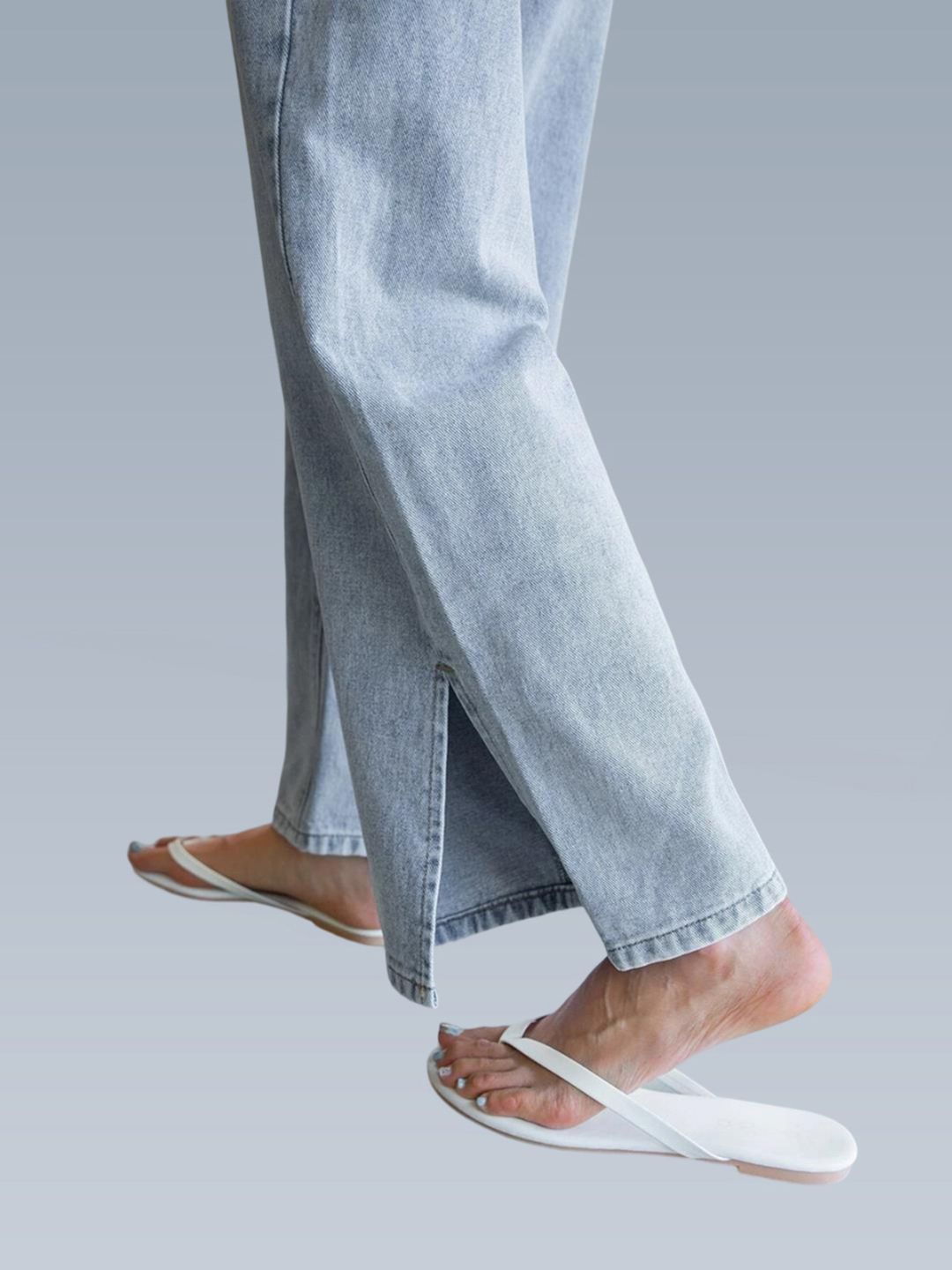 Kotty Women Straight Fit Clean Look Stretchable Jeans