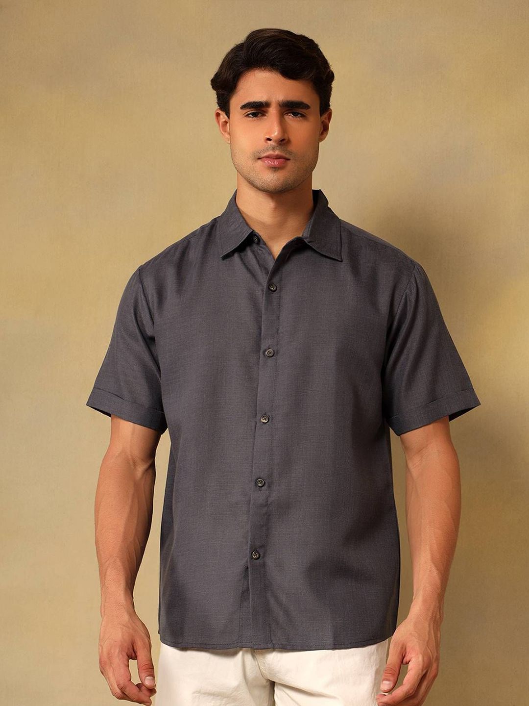 Kotty Men Comfort Fit Solid Spread Collar Linen Casual Shirt