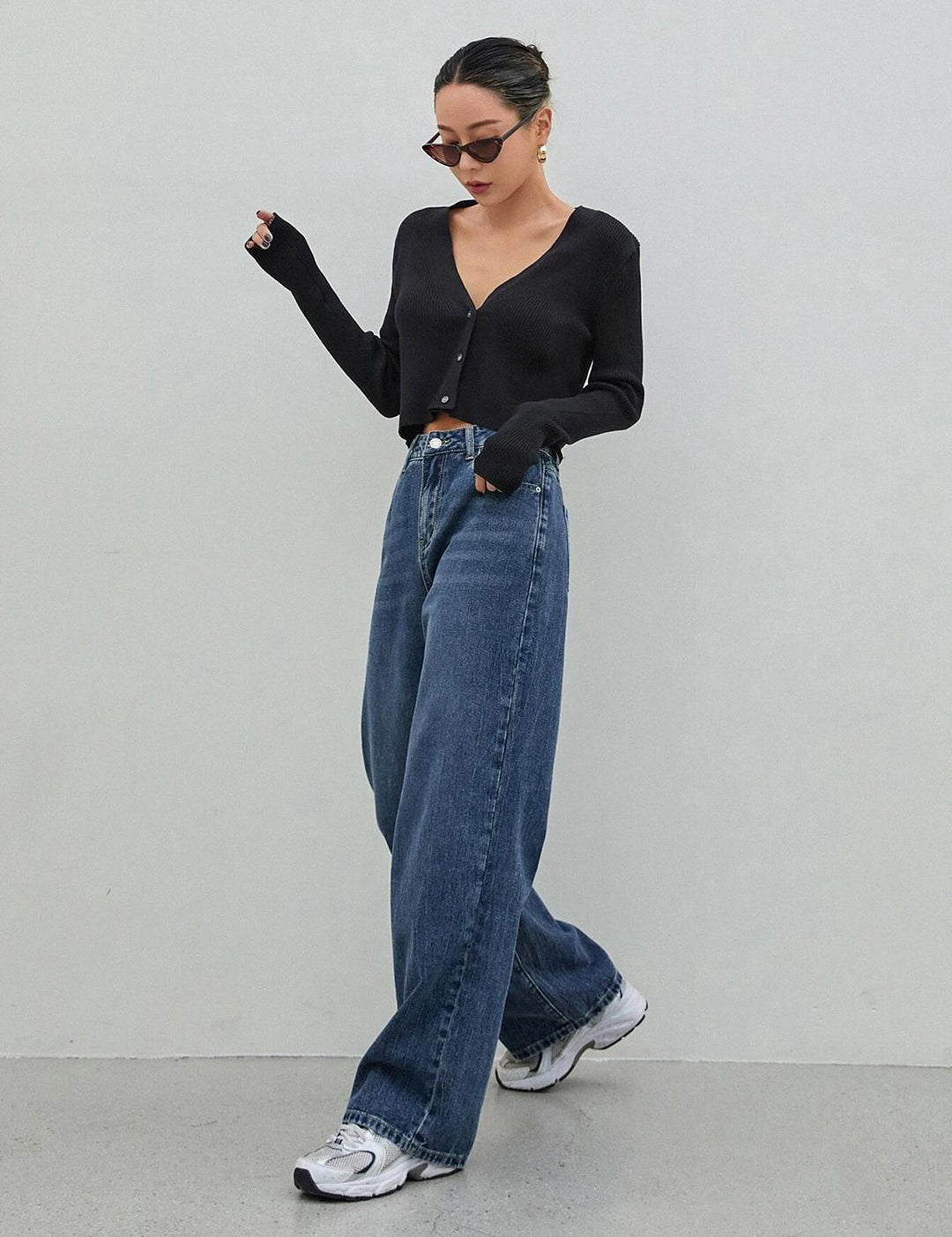 Kotty Women Straight Fit High-Rise Stretchable Jeans