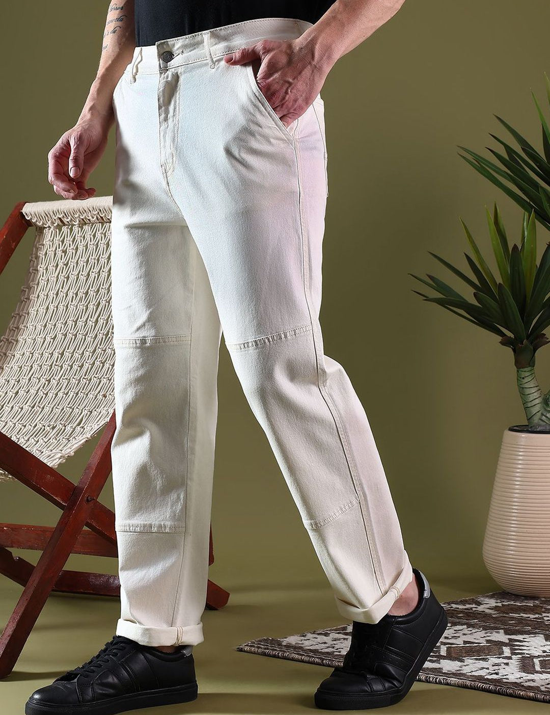 Kotty Men Jean Low-Rise Light Fade Stretchable Jeans