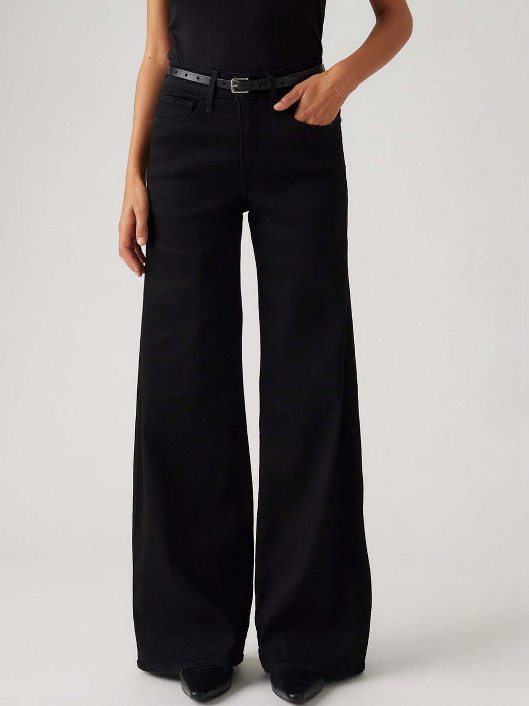 Kotty Women Straight Fit Clean Look Stretchable Jeans