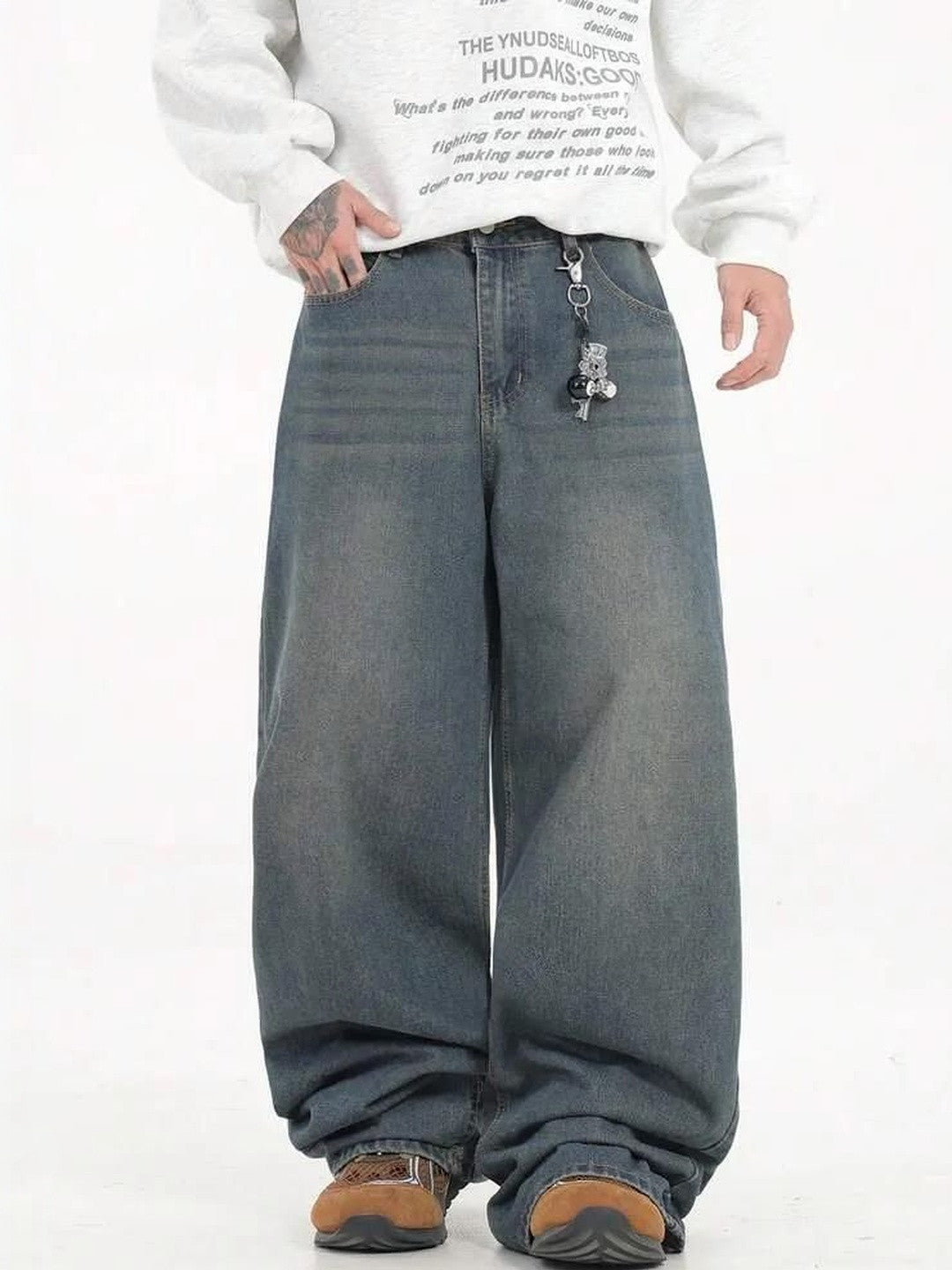 Kotty Men Wide Leg Low-Rise Light Fade Stretchable Jeans