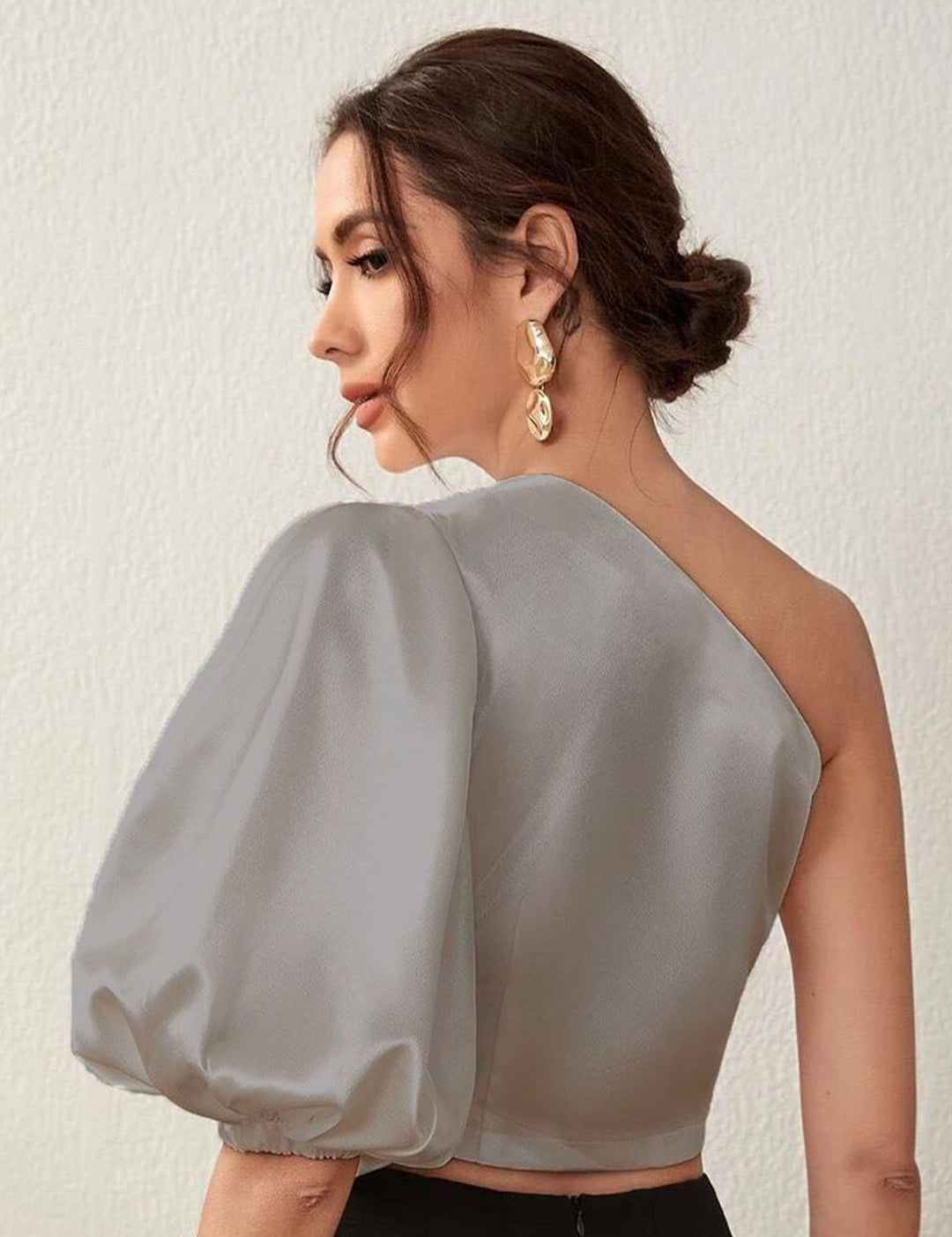 Kotty Women Solid One Shoulder Satin Crop Top