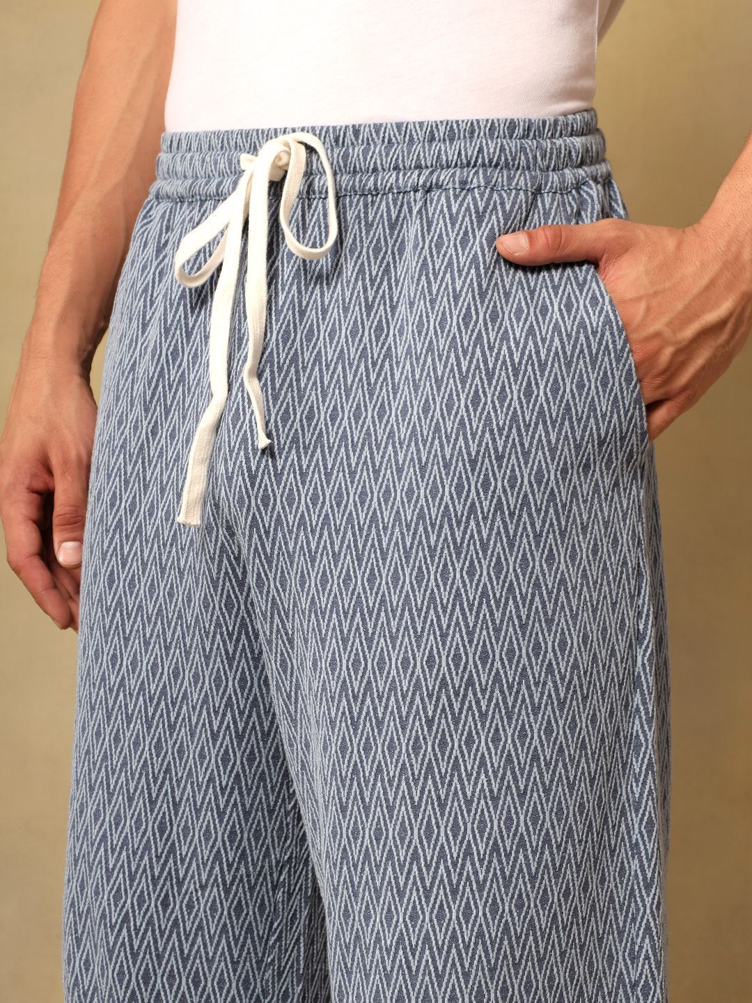 Kotty Men Geometric Printed Relaxed Fit Mid-Rise Trouser