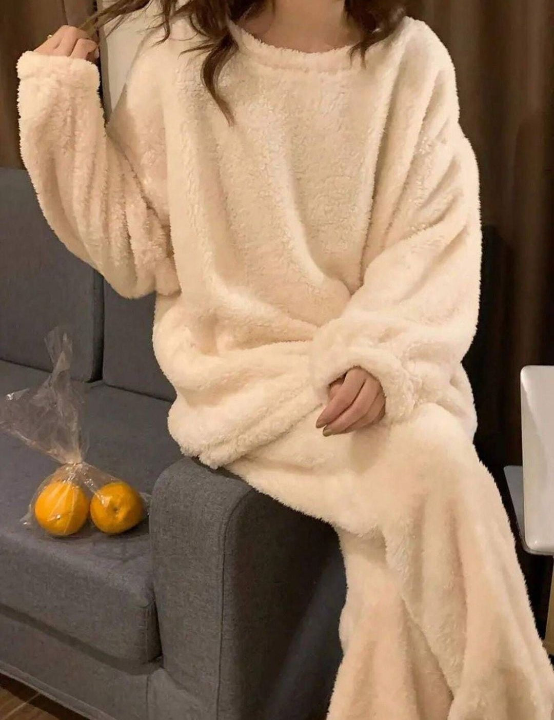 Kotty Women Solid Round Neck Night Suit