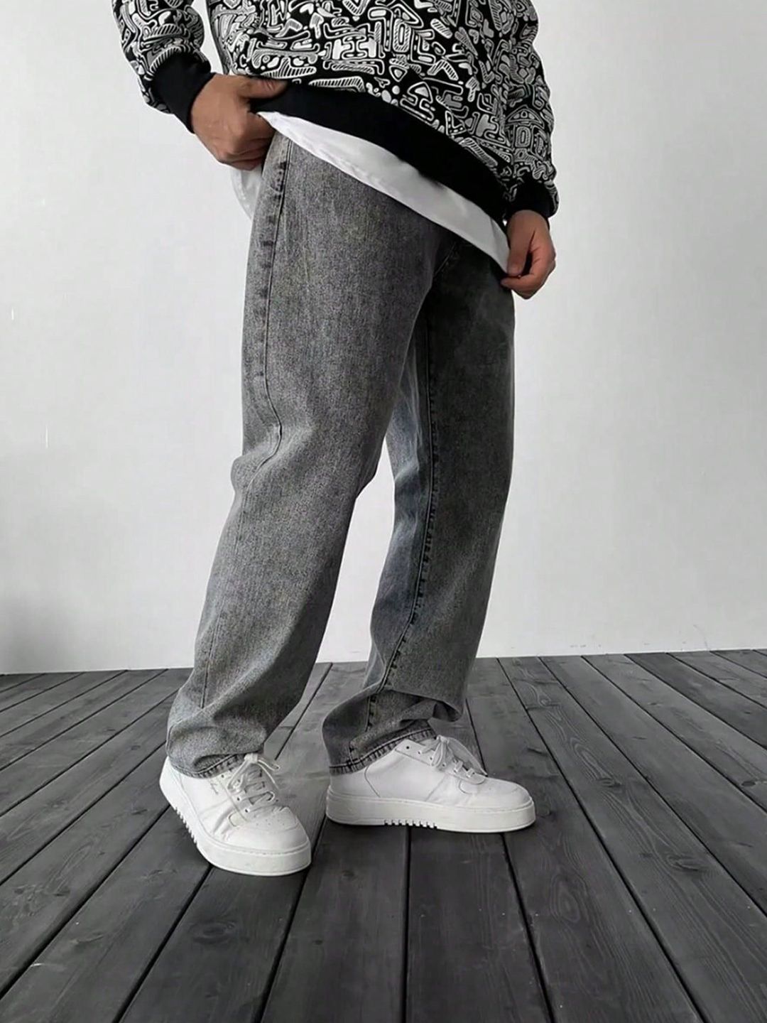 Kotty Men Straight Fit Low-Rise Stretchable Jeans