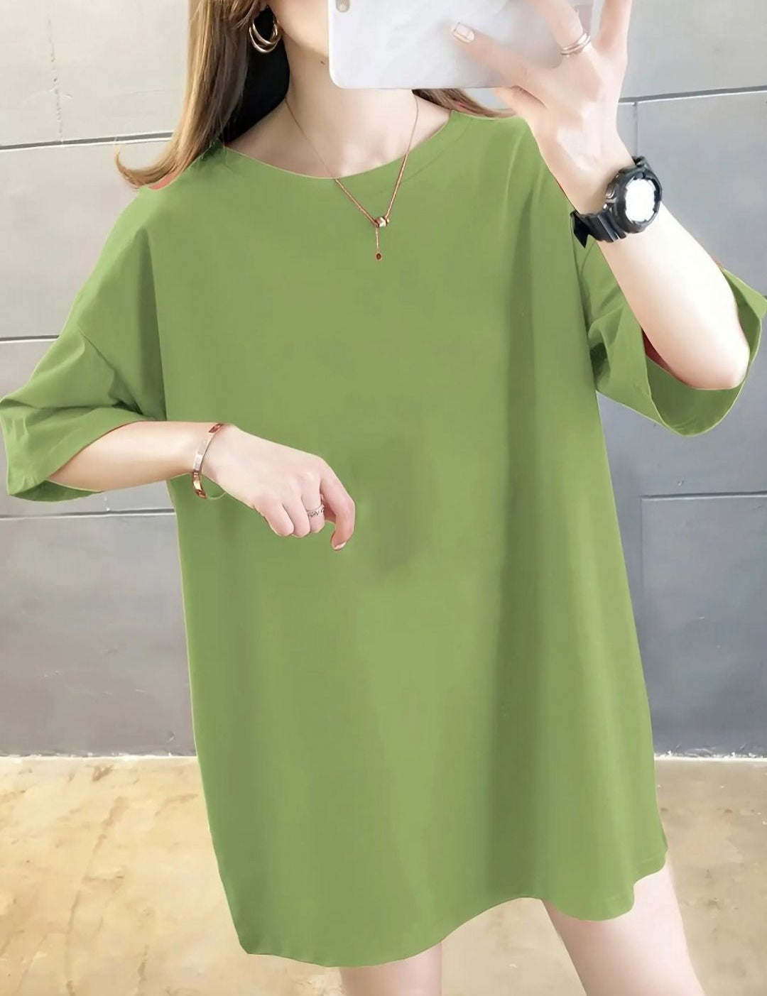 Kotty Round Neck Drop-Shoulder Sleeves Oversized T-shirt