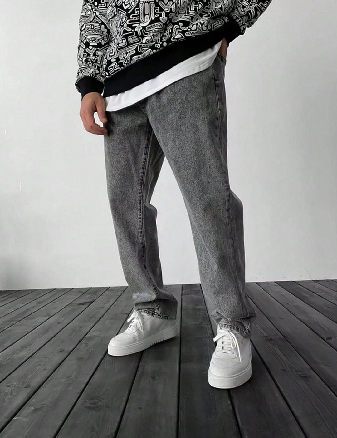 Kotty Men Straight Fit Low-Rise Stretchable Jeans