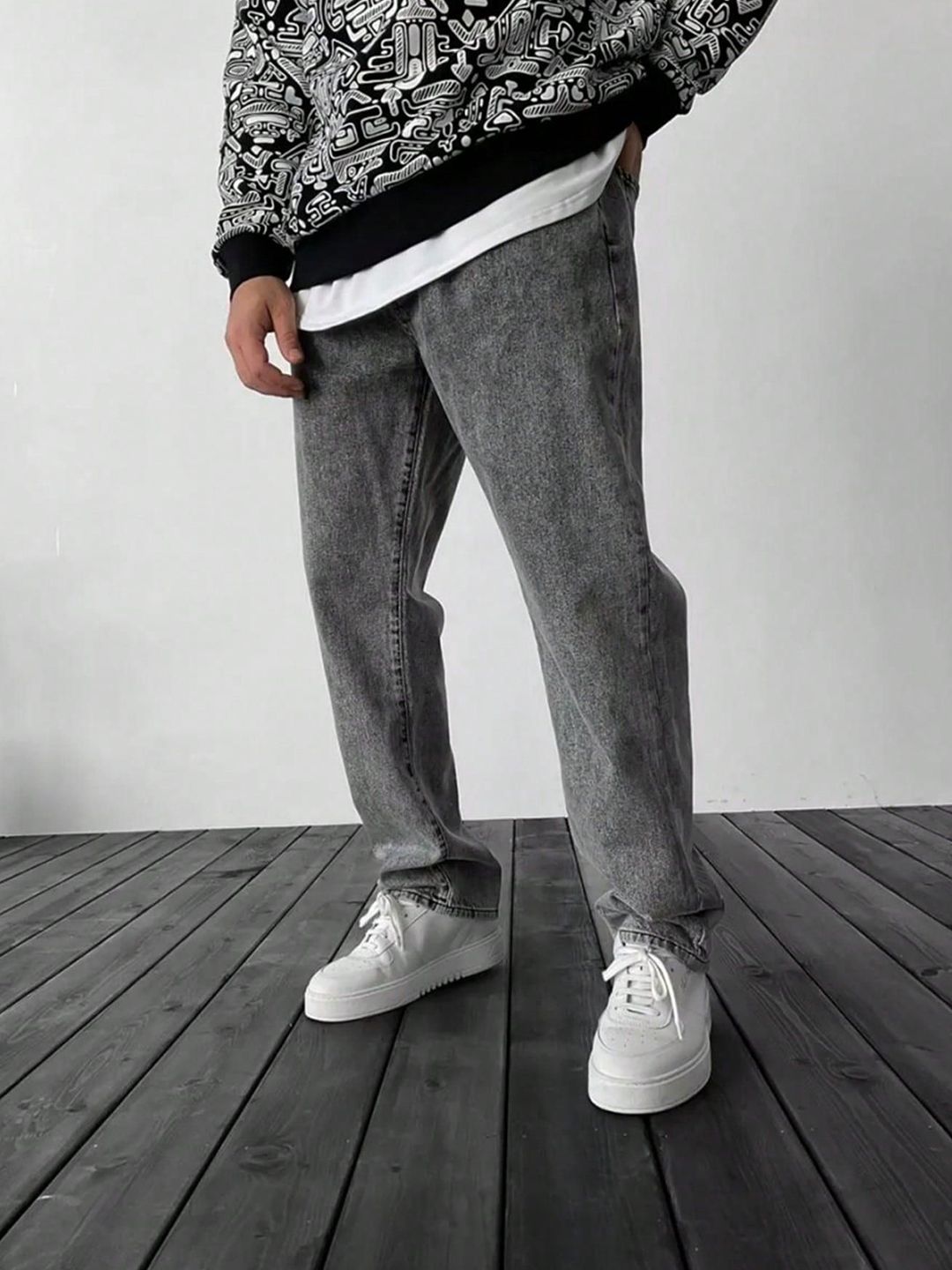 Kotty Men Straight Fit Low-Rise Stretchable Jeans