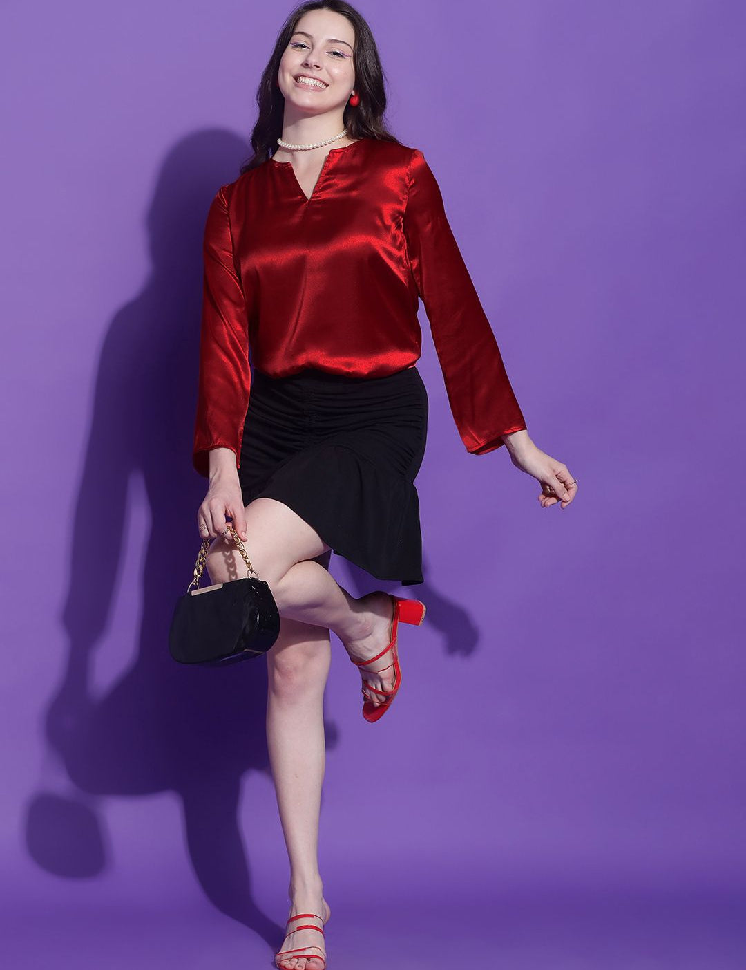 Kotty Women Solid V-Neck Top