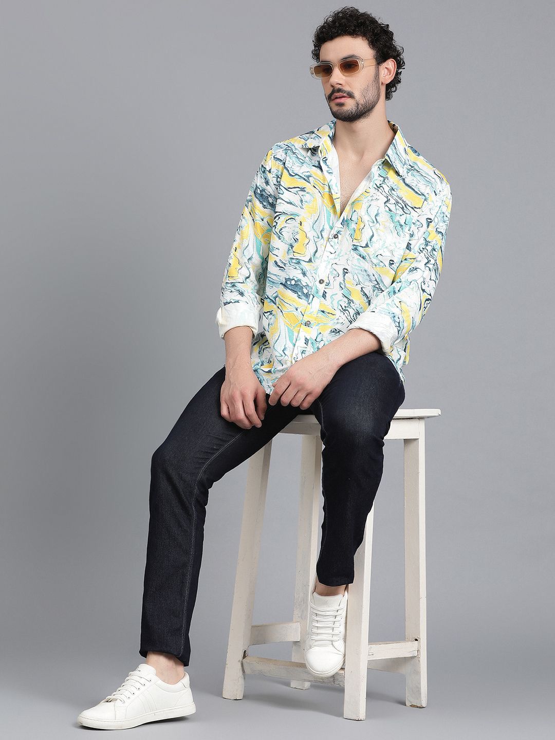 Kotty Men Spread Collar Abstract Printed Cotton Casual Shirt