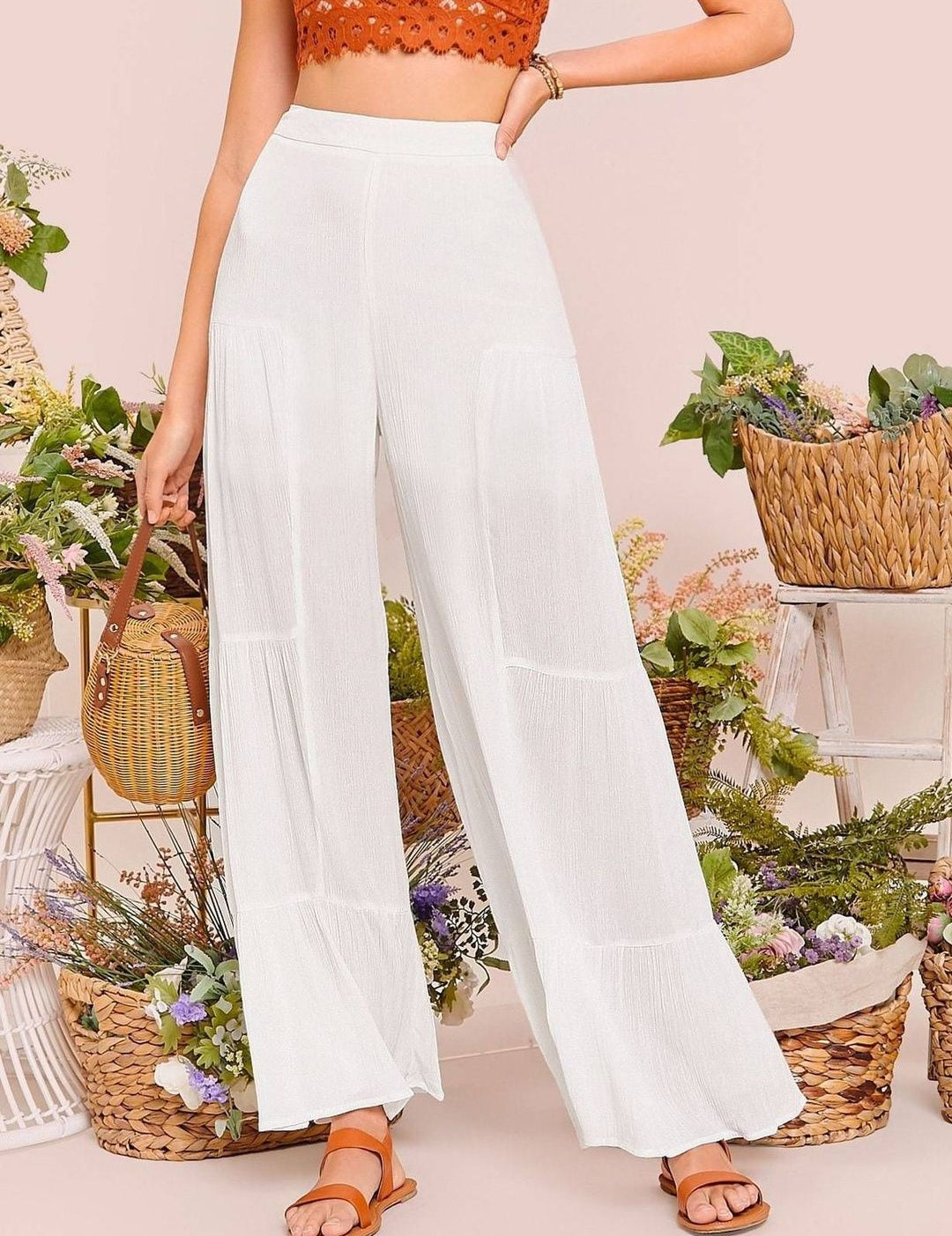 Kotty Women Relaxed Straight Leg High-Rise Trousers