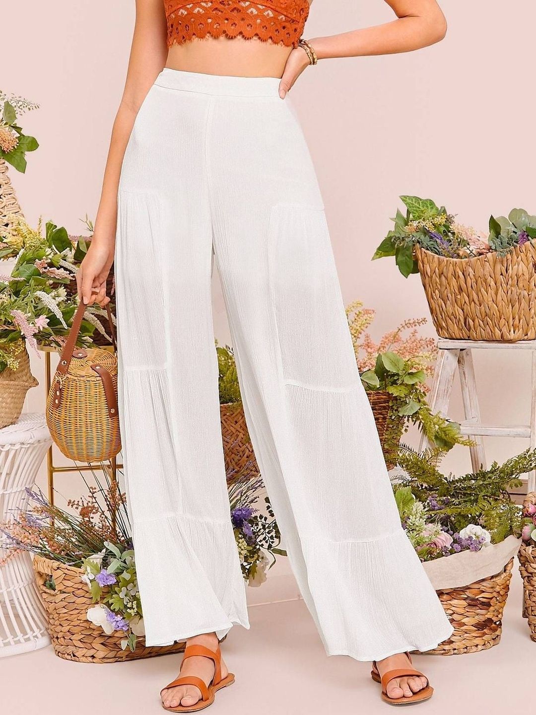 Kotty Women Relaxed Straight Leg High-Rise Trousers