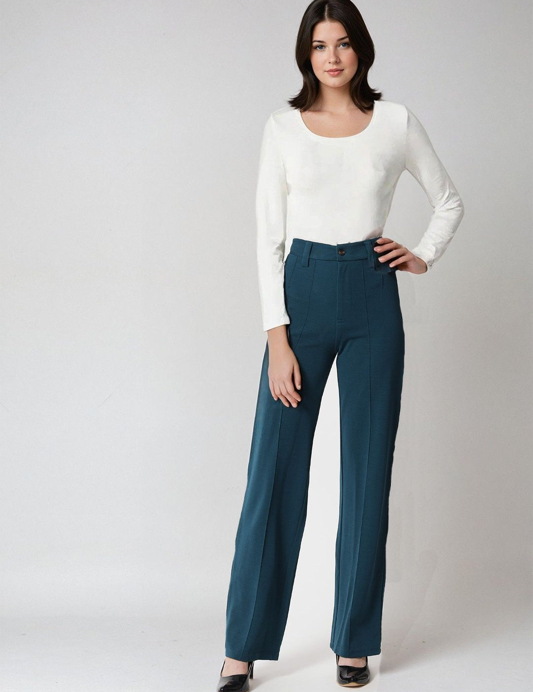 Kotty Scoop Neck Long Sleeves Thermal T-shirt With Trousers