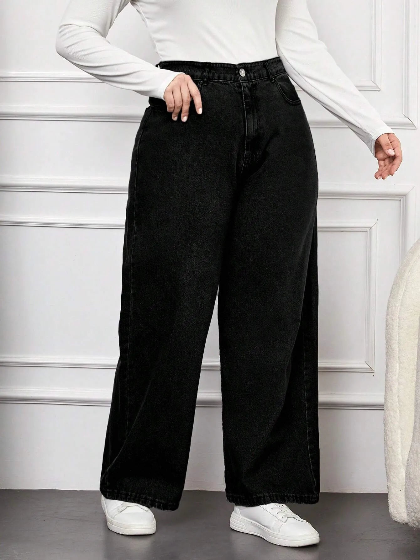 High-Waist Black Wide-Leg Denim Jeans
