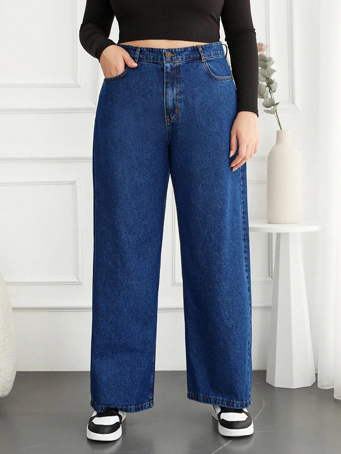 Women's Plus Size Dark Blue Wide-Leg Denim Jeans