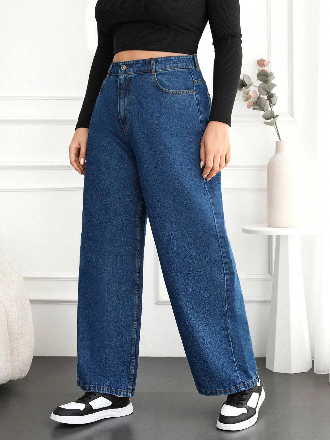 Women's Plus Size Dark Blue Wide-Leg Denim Jeans