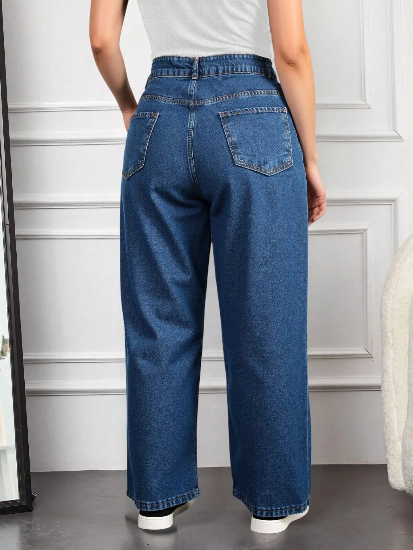 Women's Plus Size Classic Blue Straight-Leg Denim Jeans