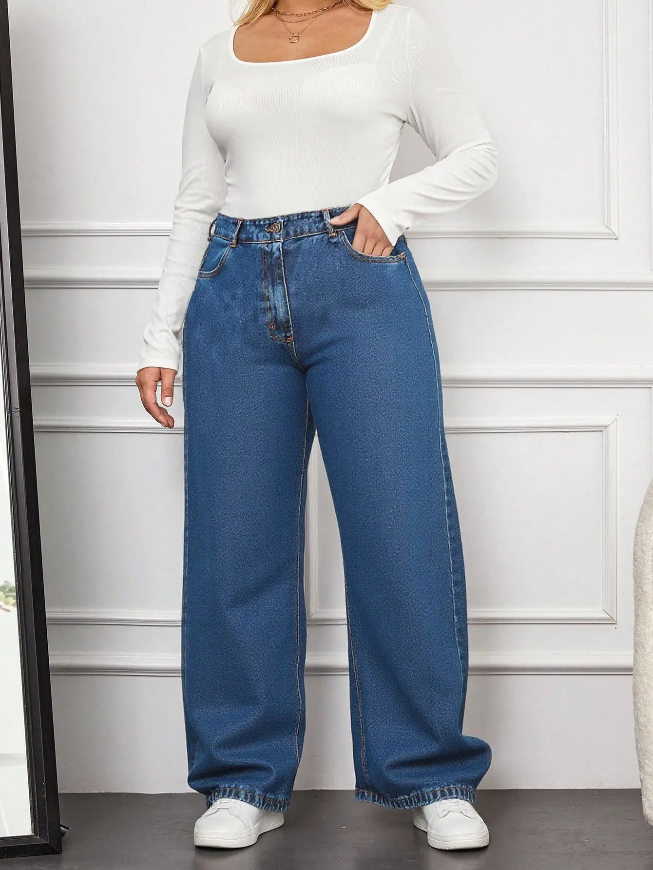 Women's Plus Size Classic Blue Straight-Leg Denim Jeans