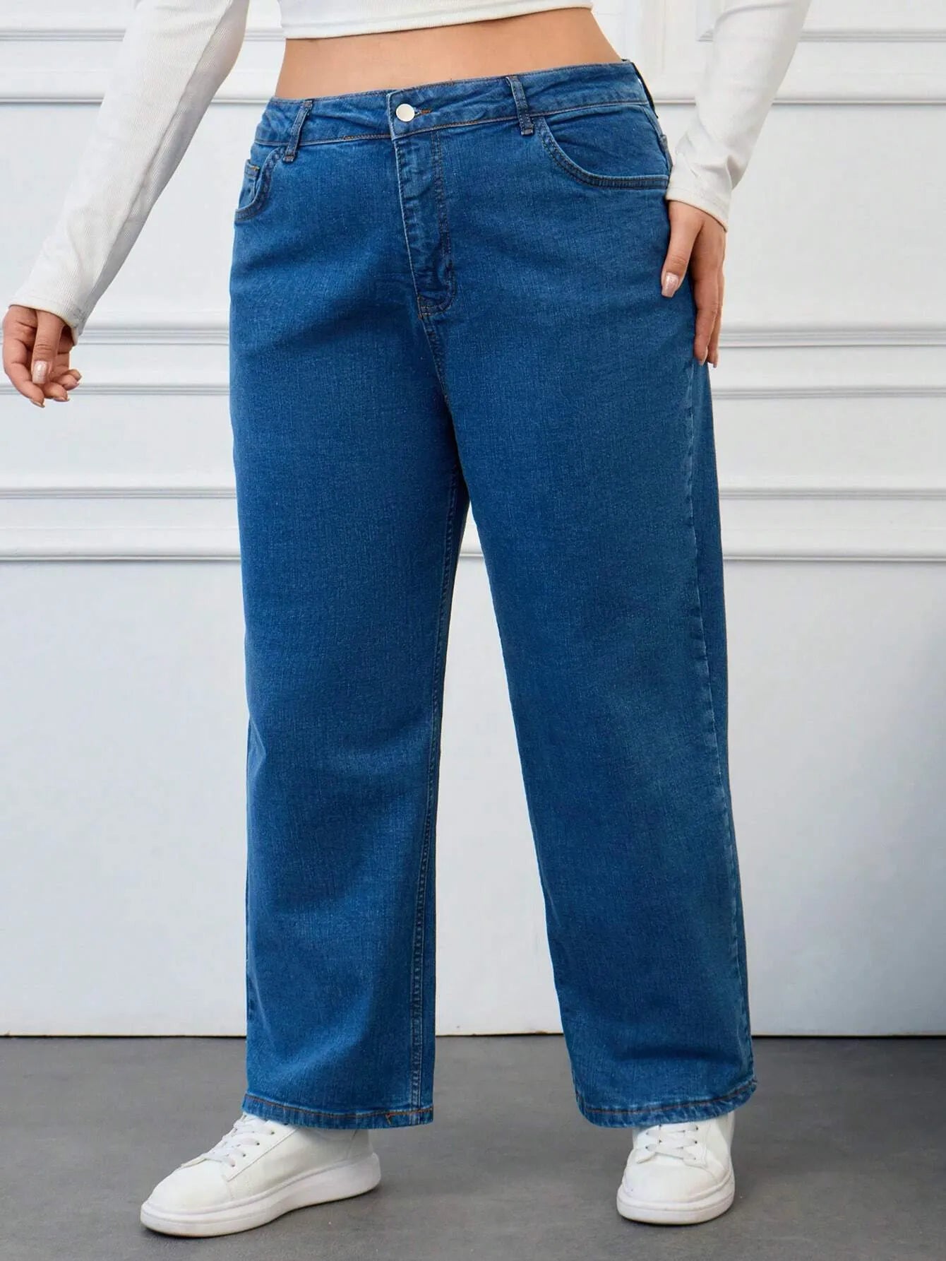 Women's Plus Size Classic Blue Straight-Leg Jeans