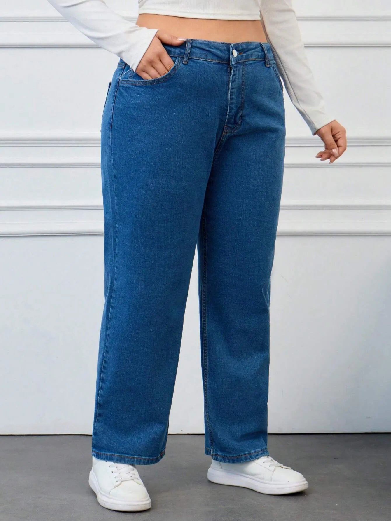 Women's Plus Size Classic Blue Straight-Leg Jeans