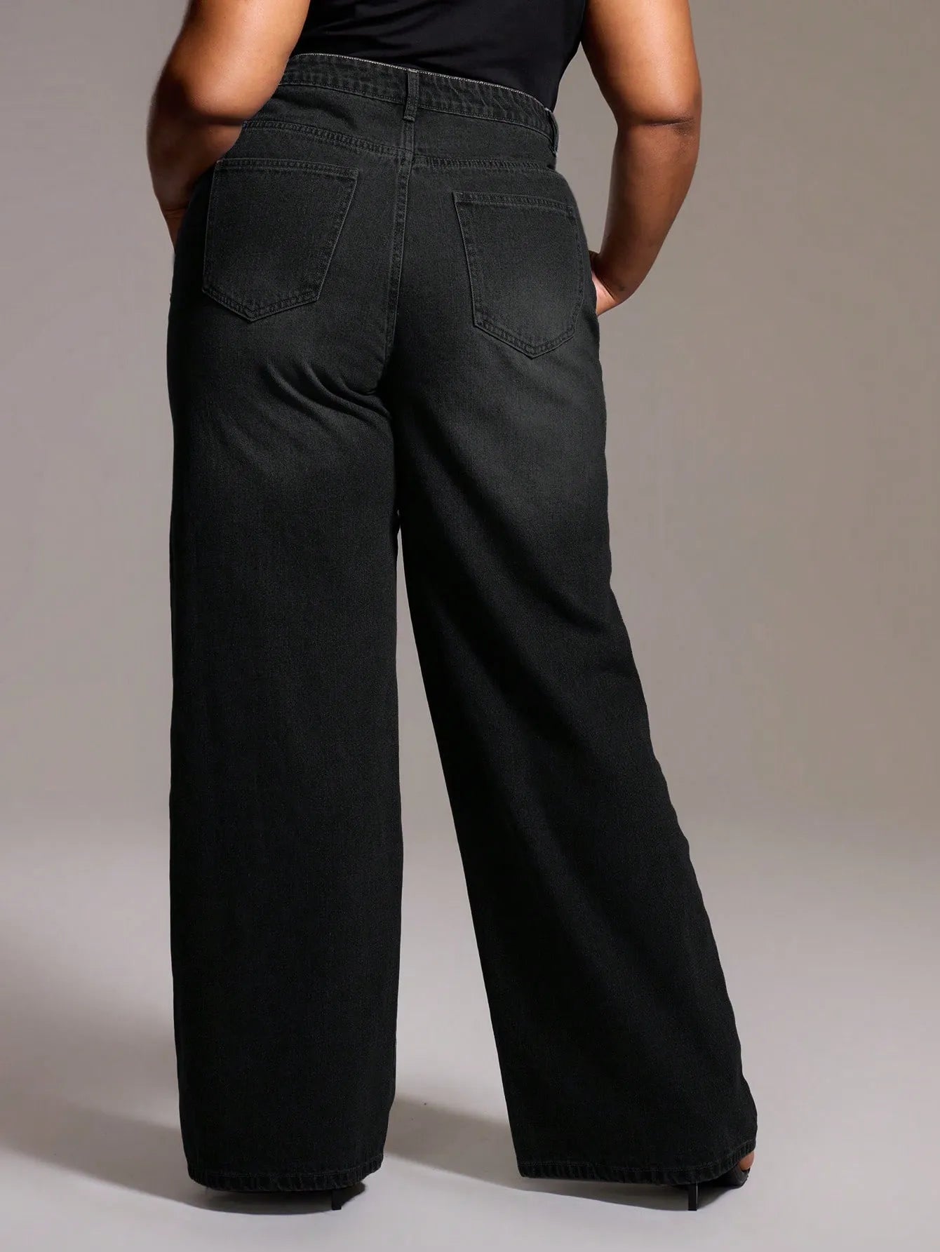 Women's Plus Size Wide-Leg Jeans in Washed Onyx
