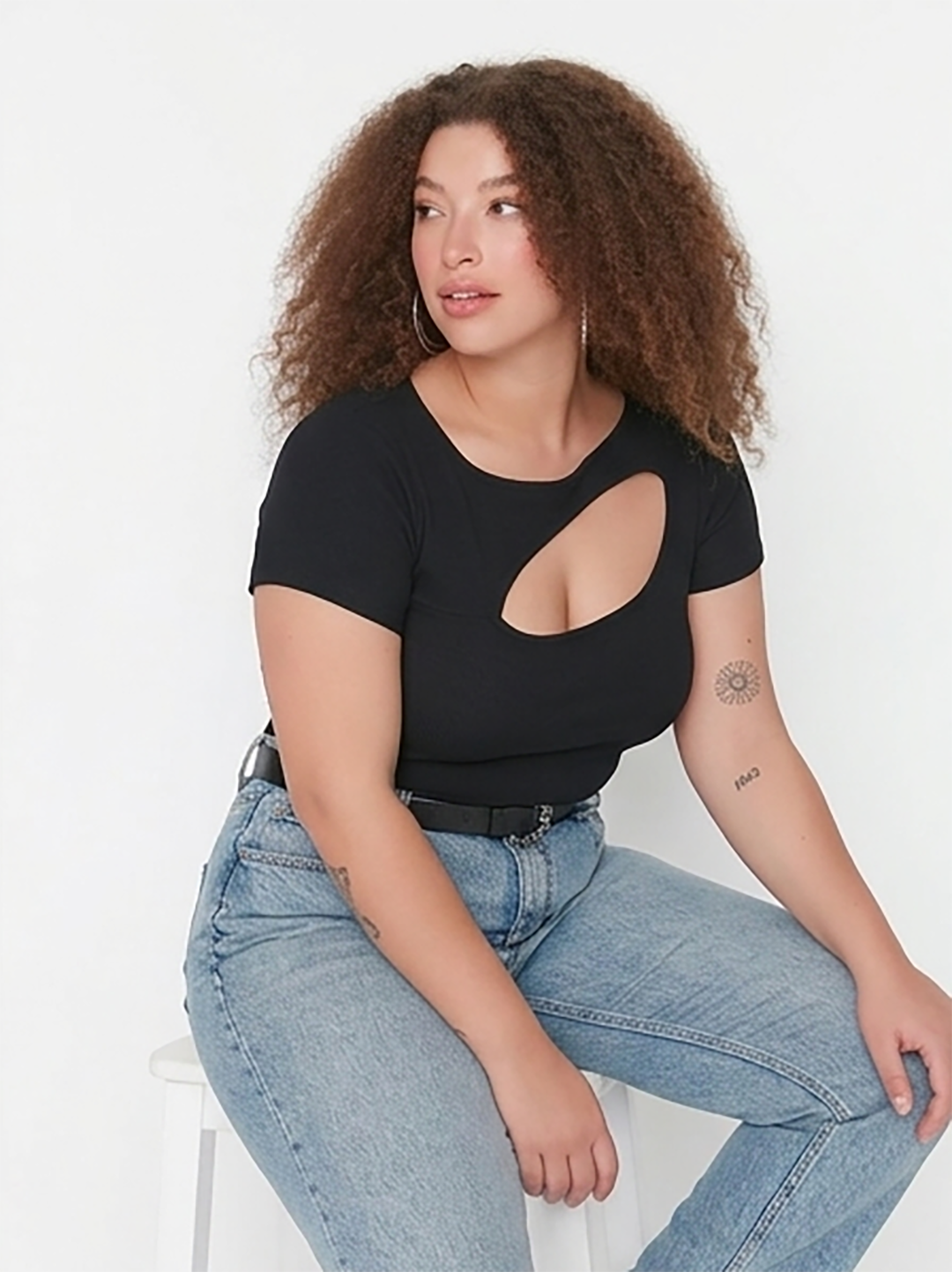 Plus Size Black Cutout Ribbed Casual Fashion Top