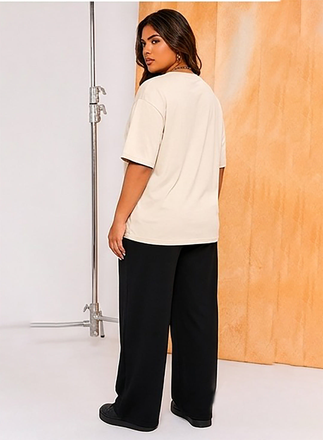 Women's Oversized Light Cream Crew Neck Cotton Casual T-Shirt