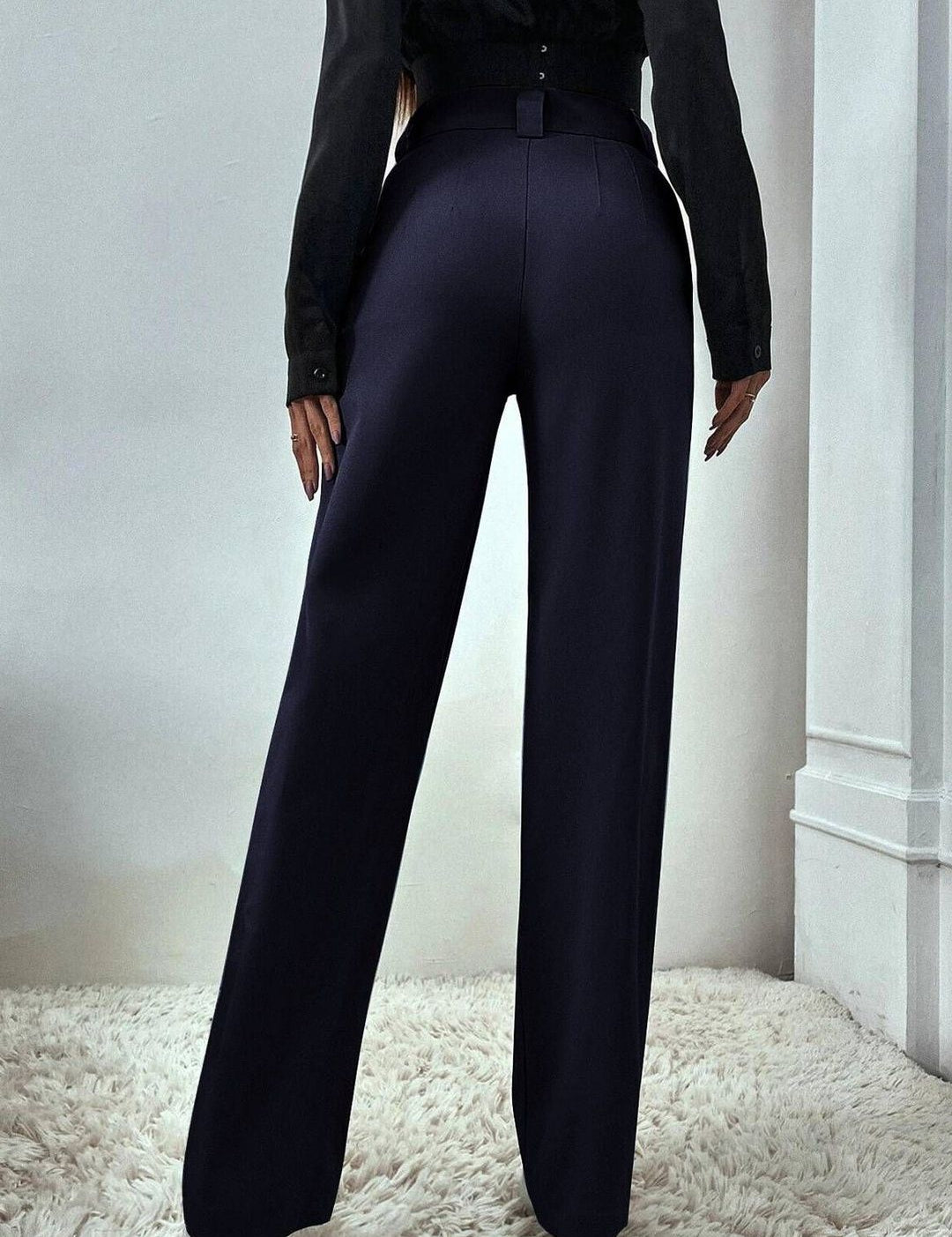 Kotty Women Relaxed Straight Leg High-Rise Trousers