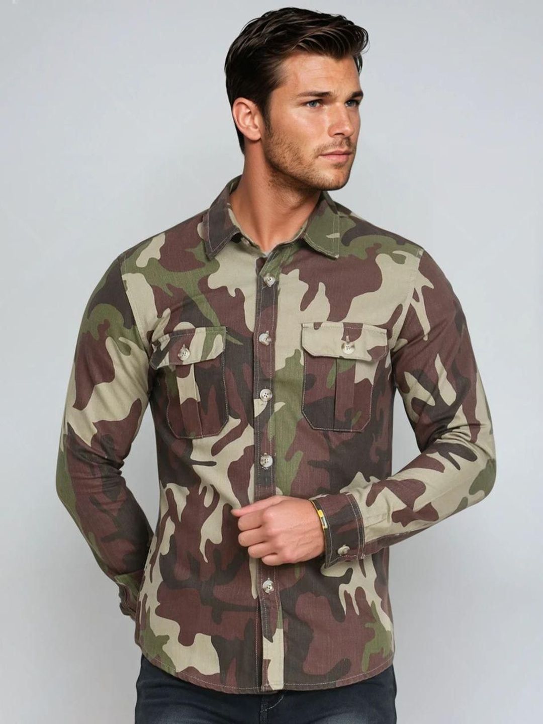 Kotty Men Spread Collar Camouflage Printed Denim Jacket