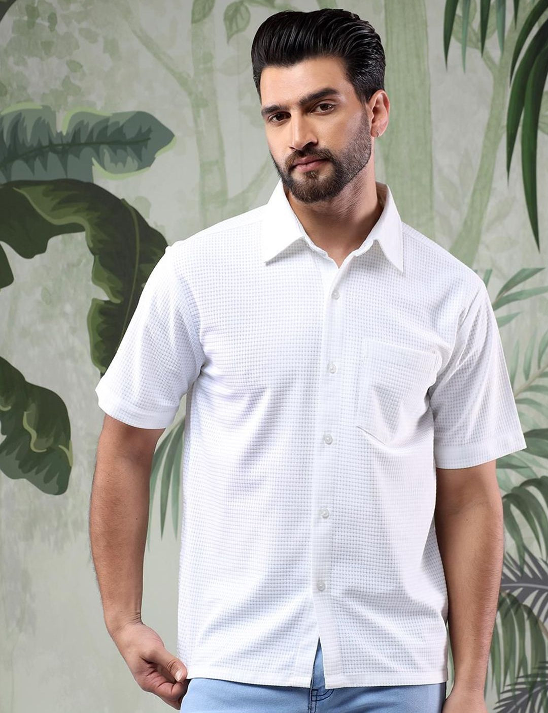 Kotty Men Spread Collar Textured Casual Shirt