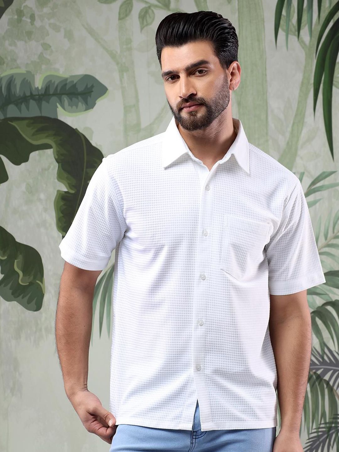 Kotty Men Spread Collar Textured Casual Shirt