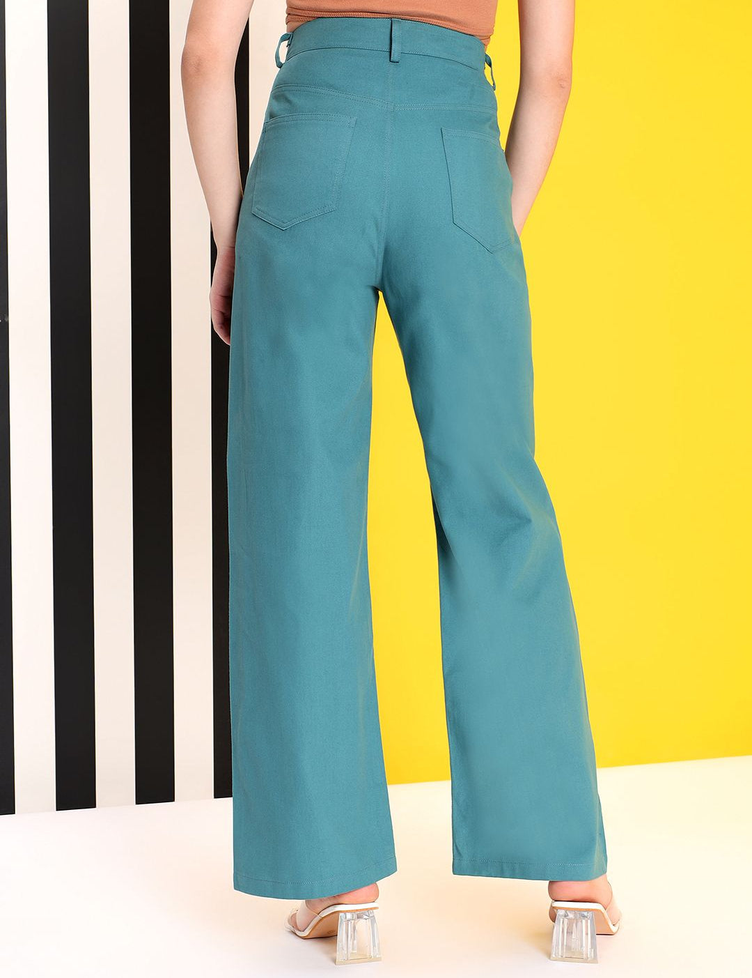 Kotty Women Jean Straight Fit High-Rise Stretchable Jeans