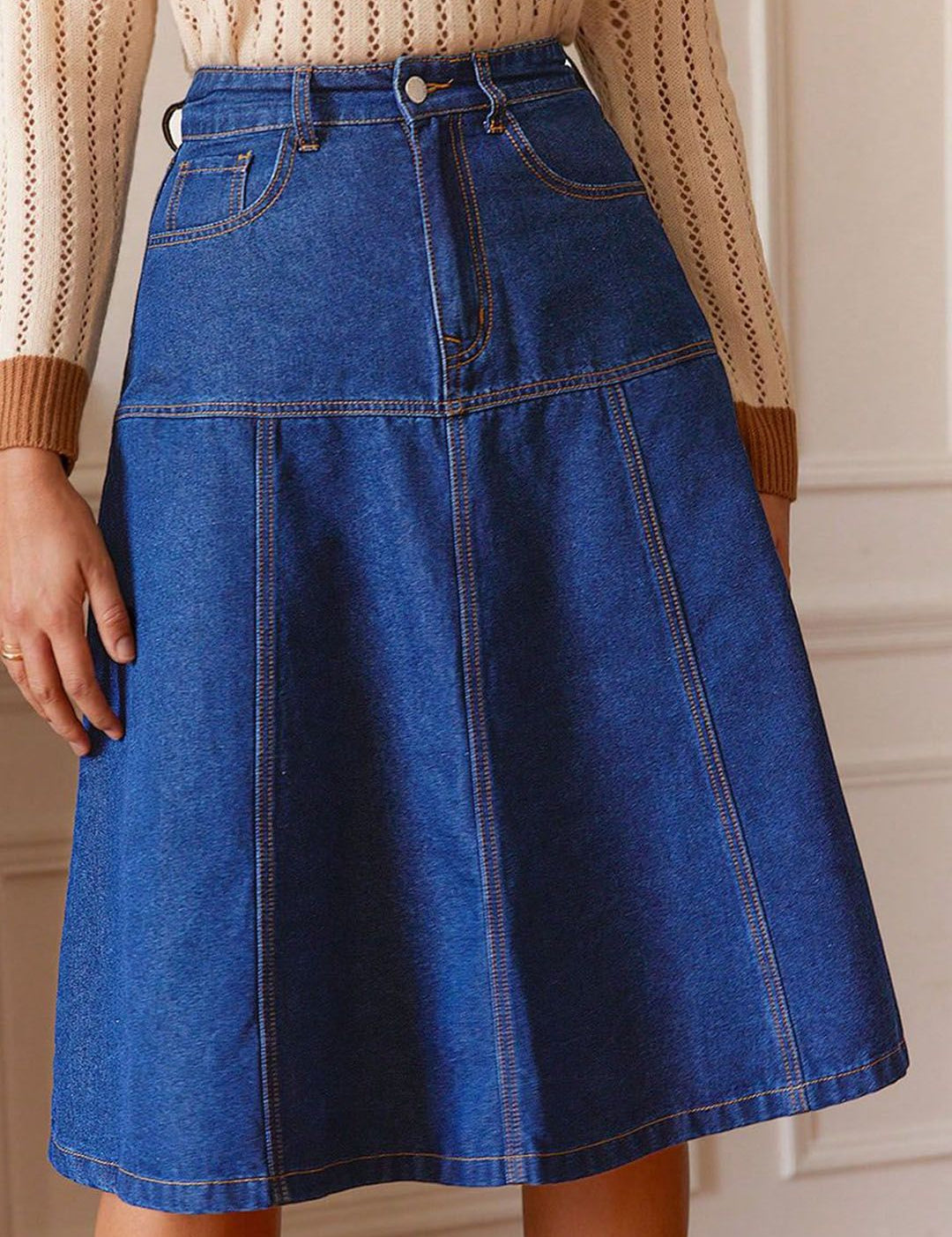  Kotty Flared Knee Length Skirts